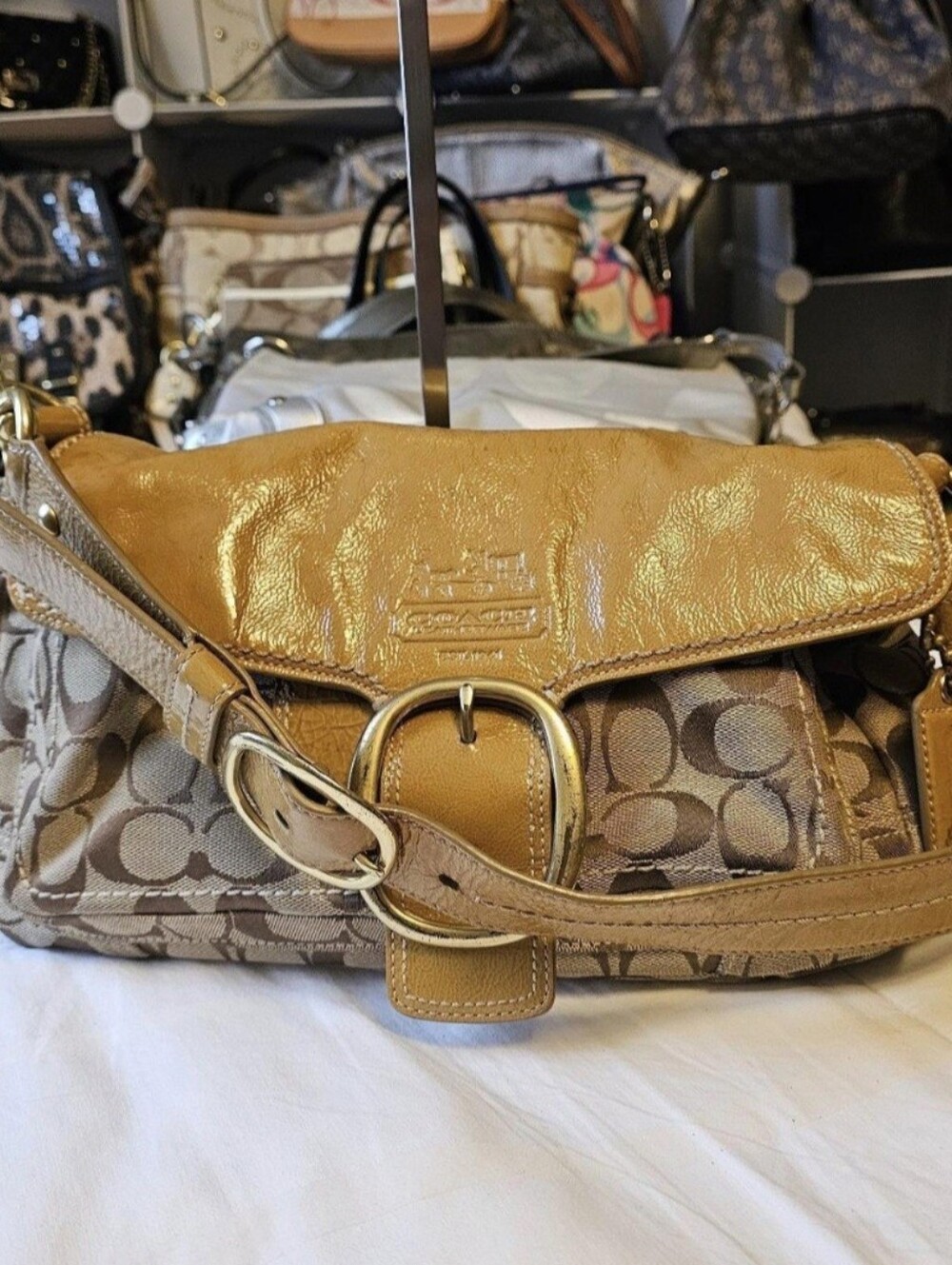 Vintage Tan and brown Coach Bleeker shoulder bag 💼 🤎